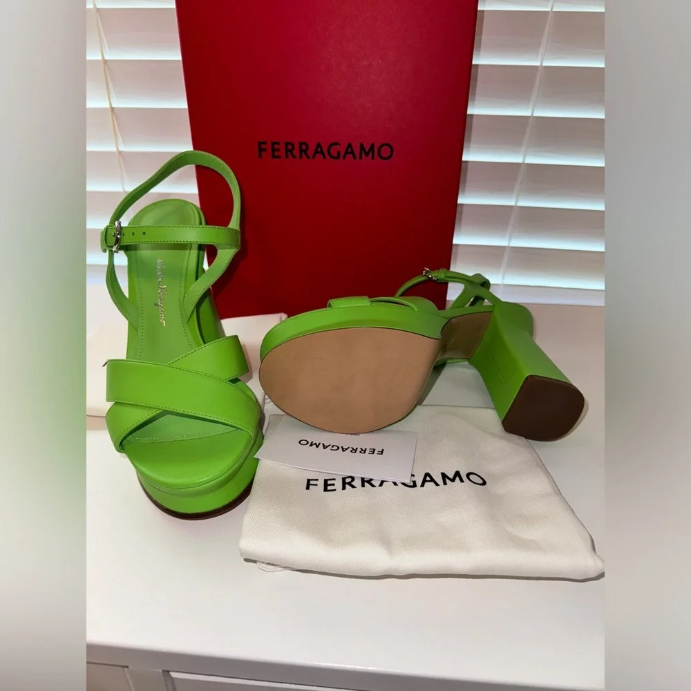 Ferragamo Sonya Heel in Lime - Picture 6 of 13